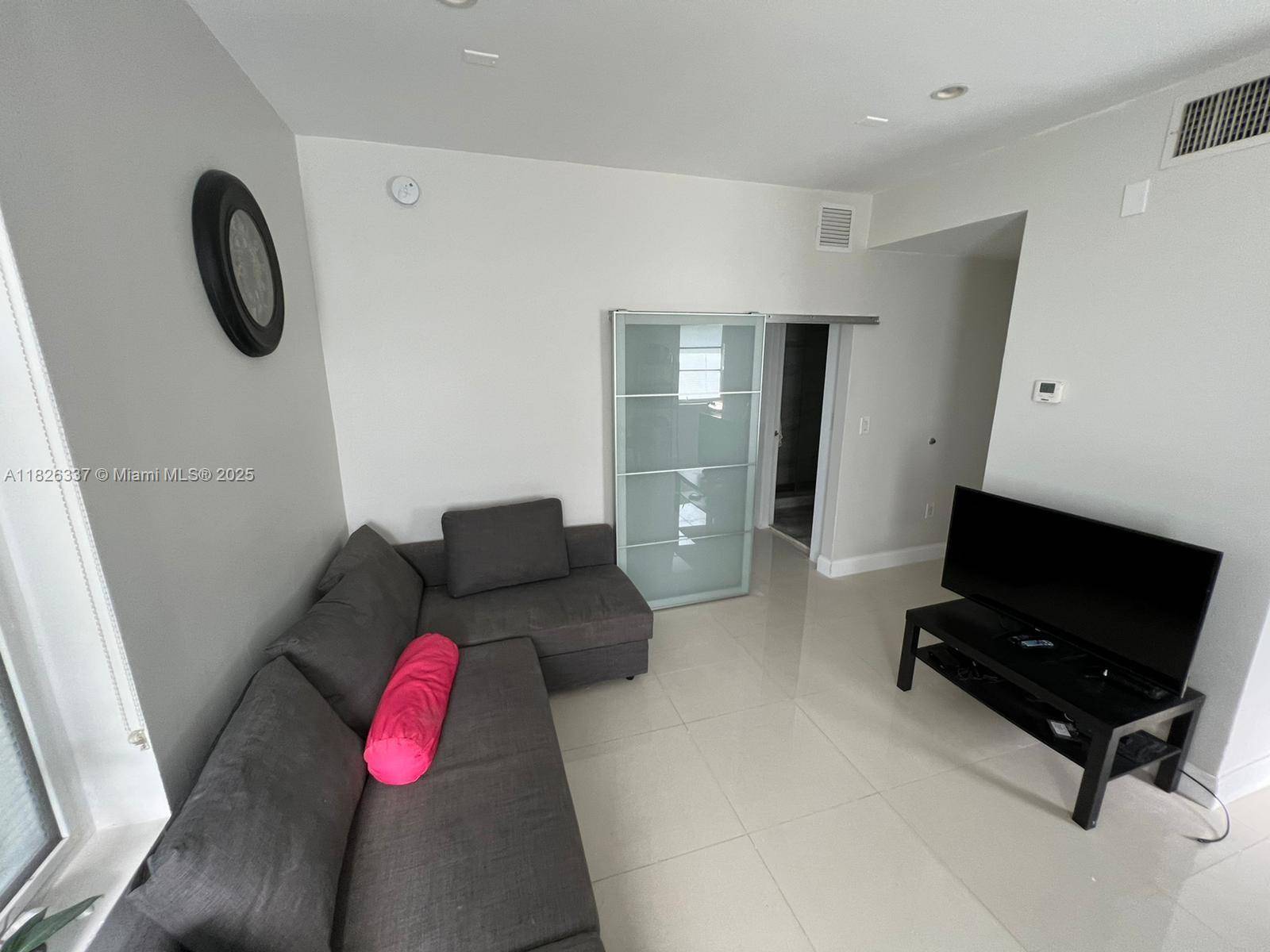 Miami Beach, FL 33139,650 Euclid Ave #207