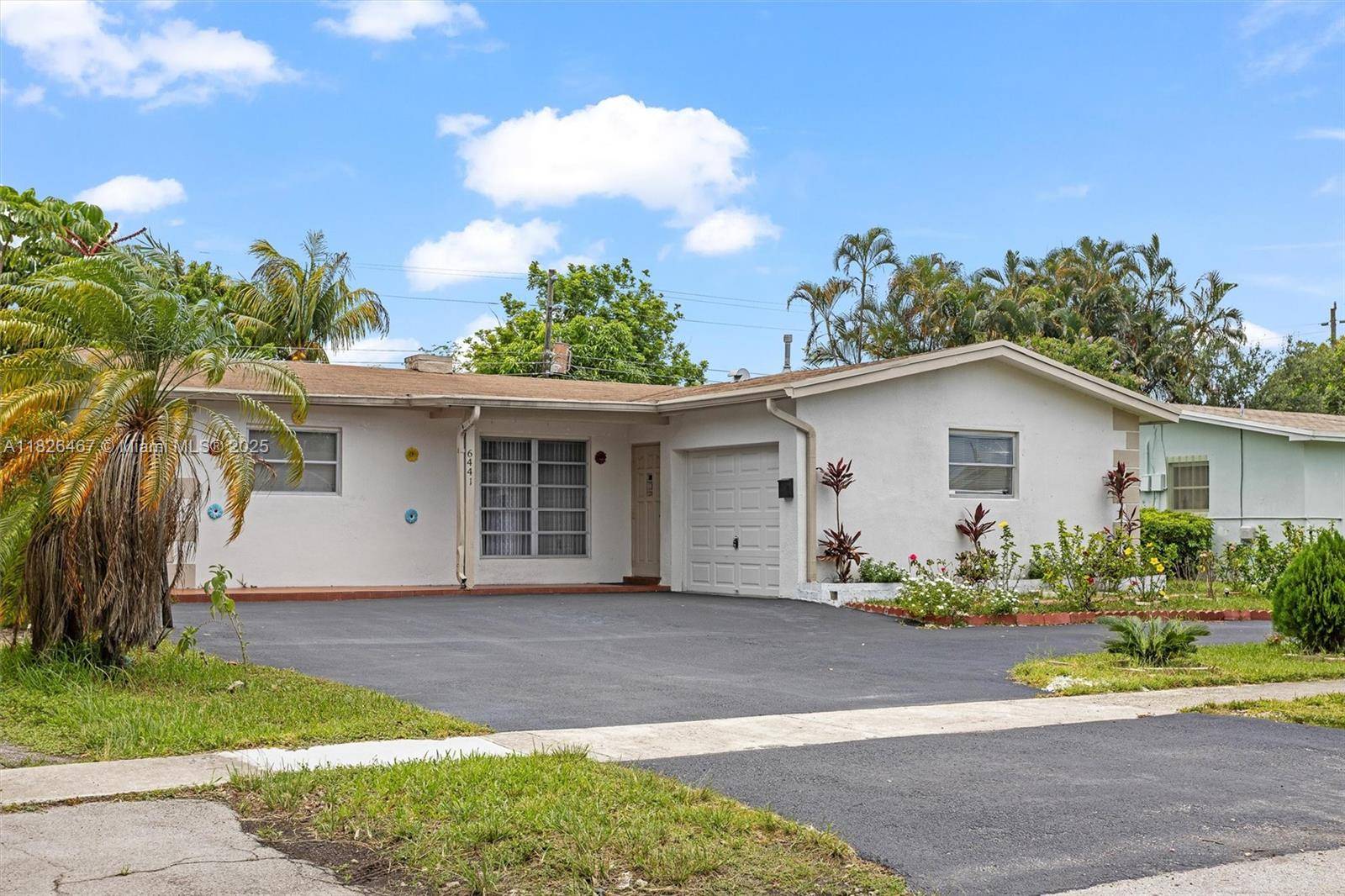 Sunrise, FL 33313,6441 NW 26th St
