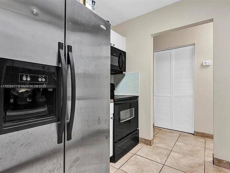 Dania Beach, FL 33004,121 NW 7th Ave #0