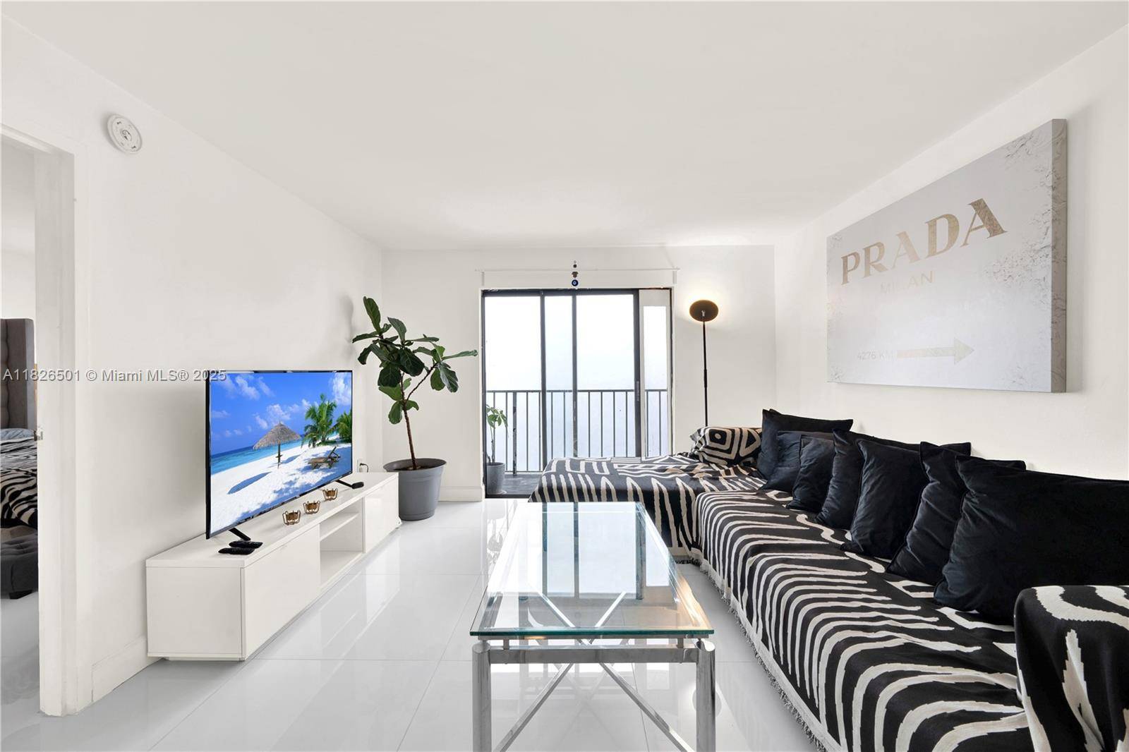 Miami Beach, FL 33139,1225 West Ave #402