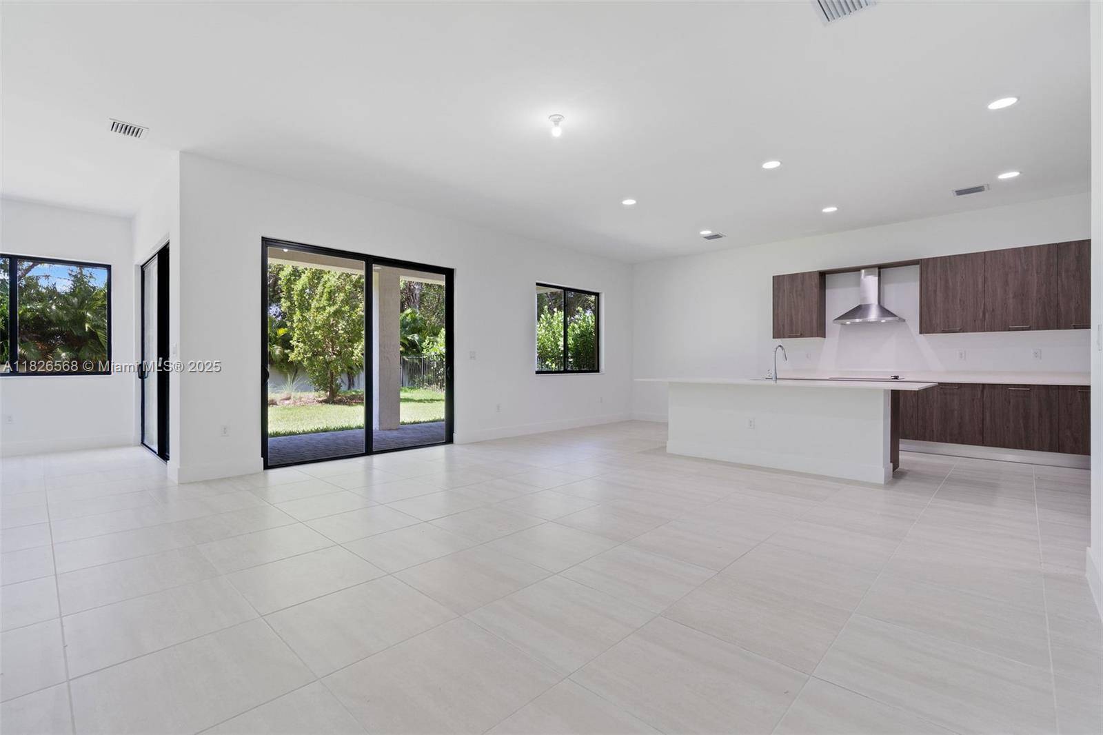 Cooper City, FL 33328,10456 SW 57th Ct