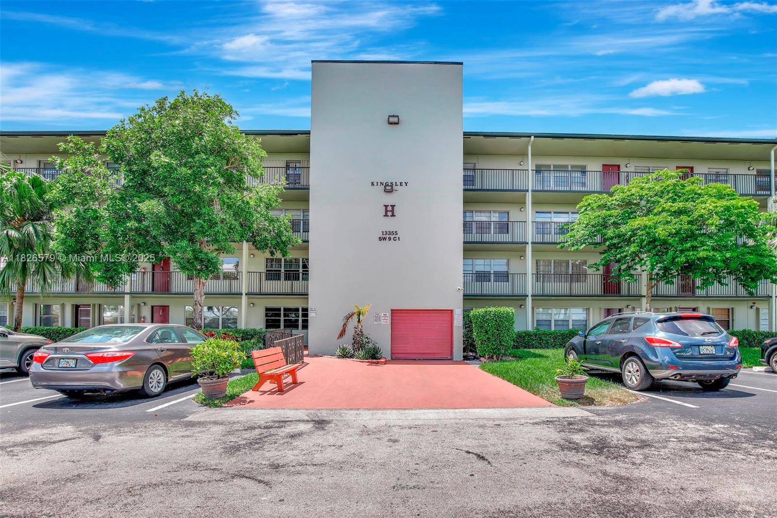 Pembroke Pines, FL 33027,13355 SW 9th Ct #413H