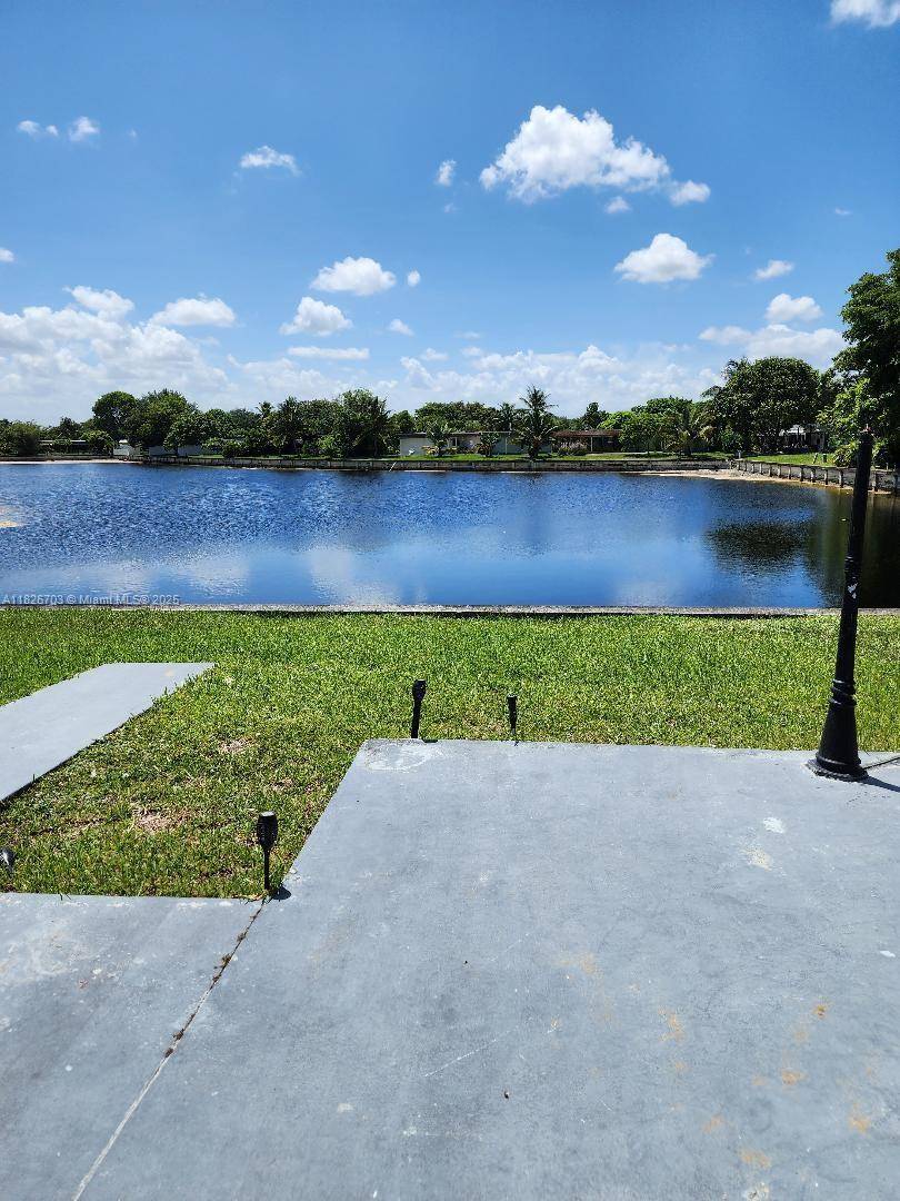 Tamarac, FL 33321,6311 NW 71st Ave