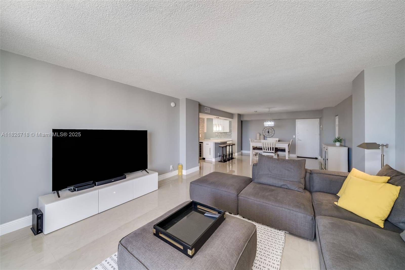 Hollywood, FL 33019,1500 S Ocean Dr #7K
