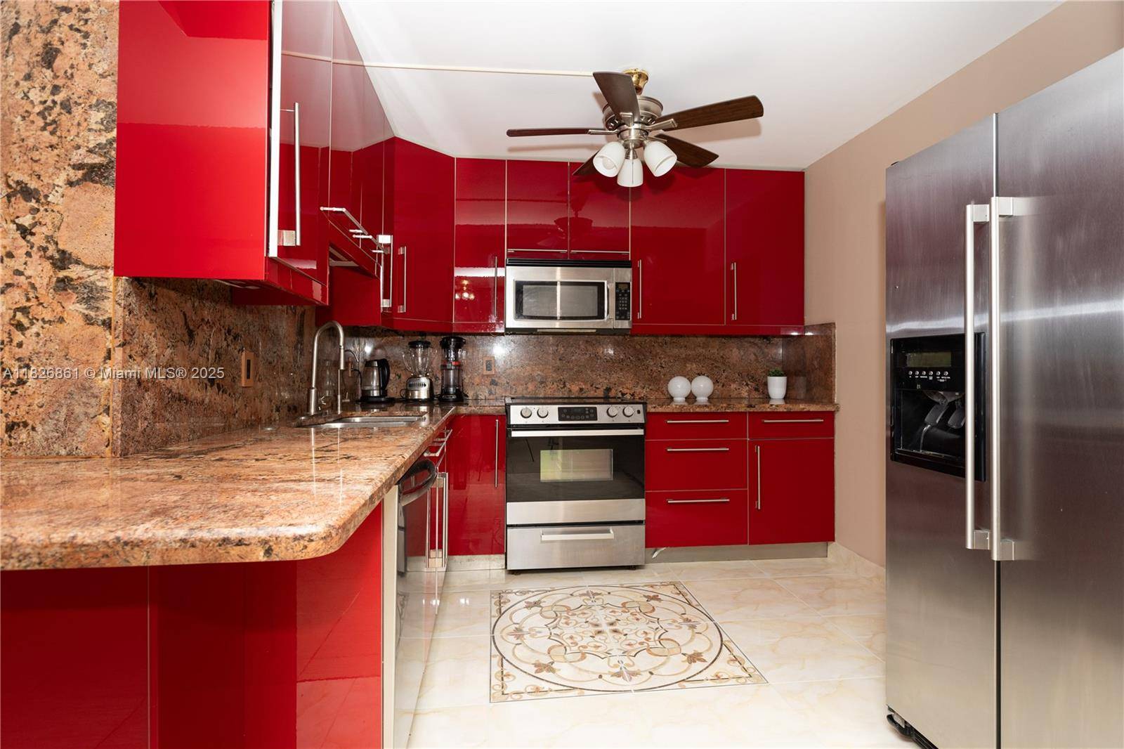 Hollywood, FL 33019,1500 S Ocean Dr #4B