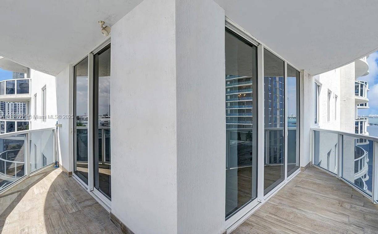 Miami, FL 33137,601 NE 23rd St #1405