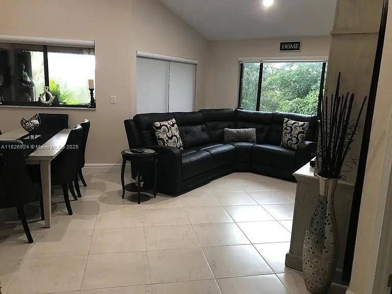 Miami Lakes, FL 33014,15405 N Miami Lakeway N #307
