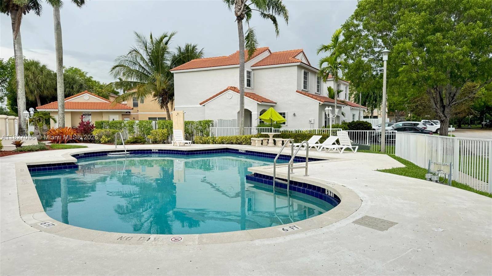 Pembroke Pines, FL 33029,1115 SW 180th Ter