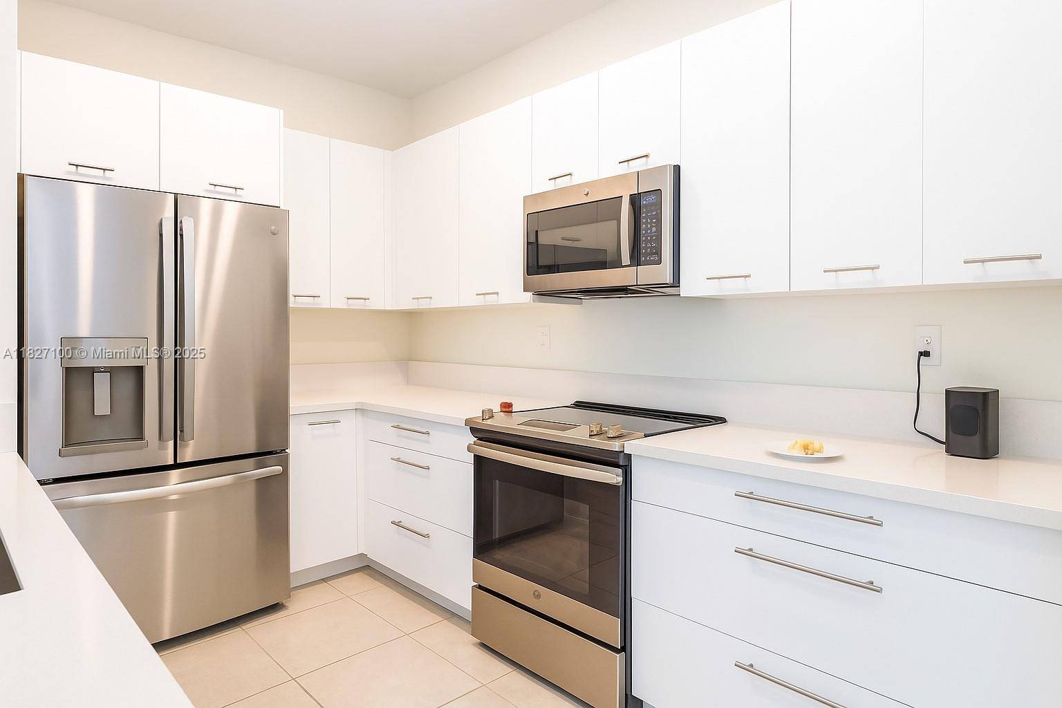 Doral, FL 33166,4702 NW 83rd Path