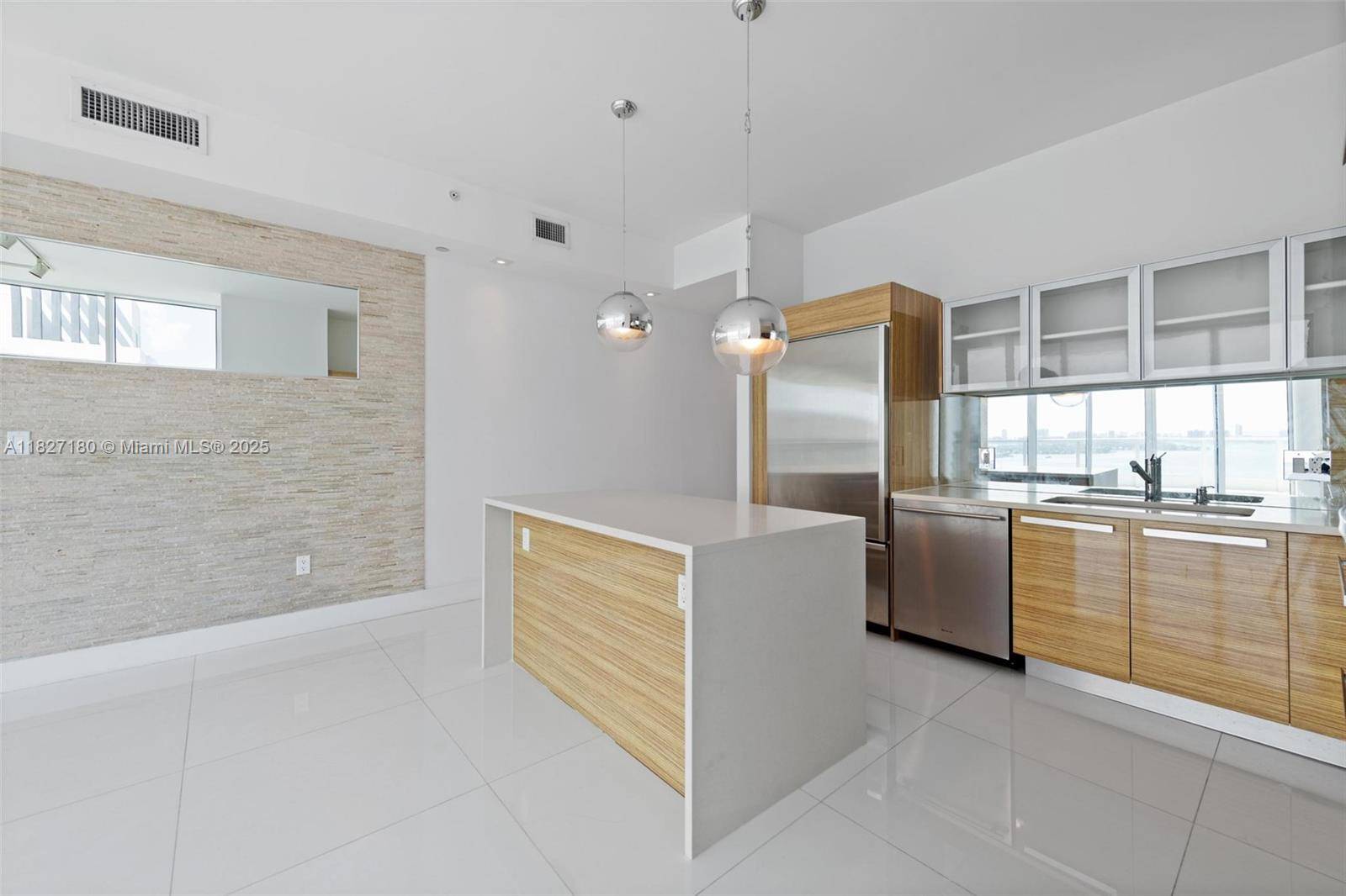 Miami, FL 33137,2020 N Bayshore Dr #2601