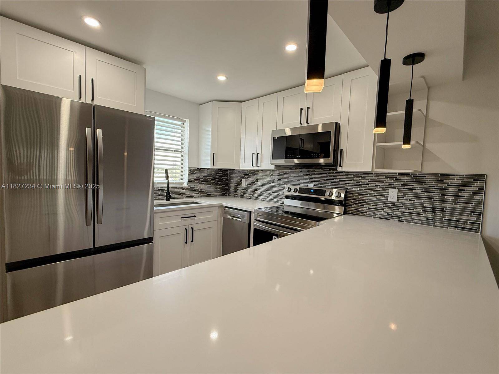 Boca Raton, FL 33428,9355 SW 8th St #402