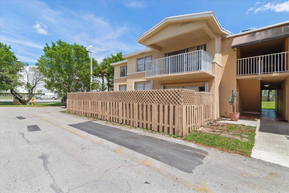 Doral, FL 33166,4110 NW 79th Ave #2C