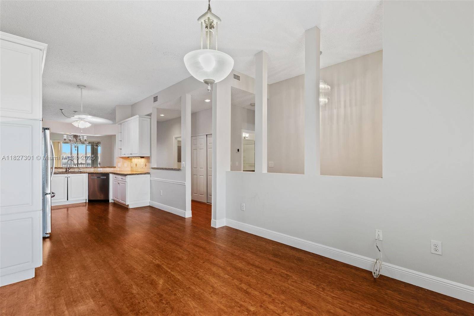 Tamarac, FL 33321,7592 Granville Dr #411