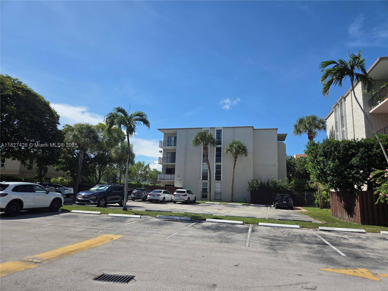Pinecrest, FL 33156,6900 N Kendall Dr #A310