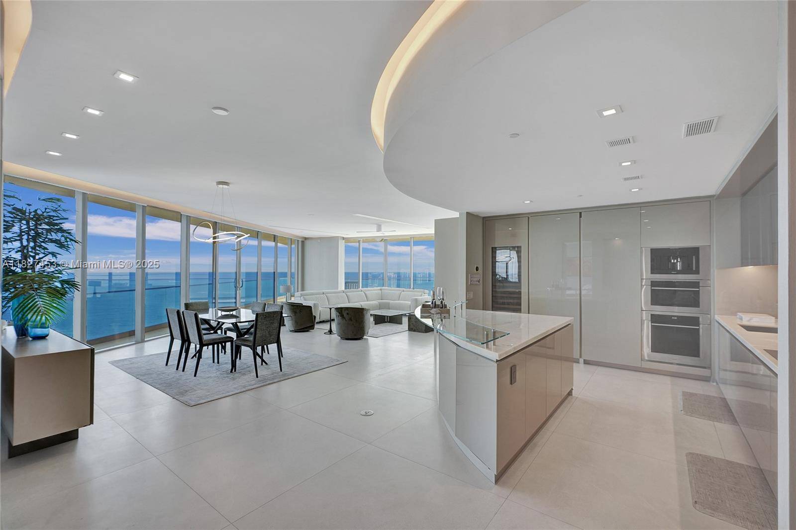 Sunny Isles Beach, FL 33160,18975 Collins Ave #3000