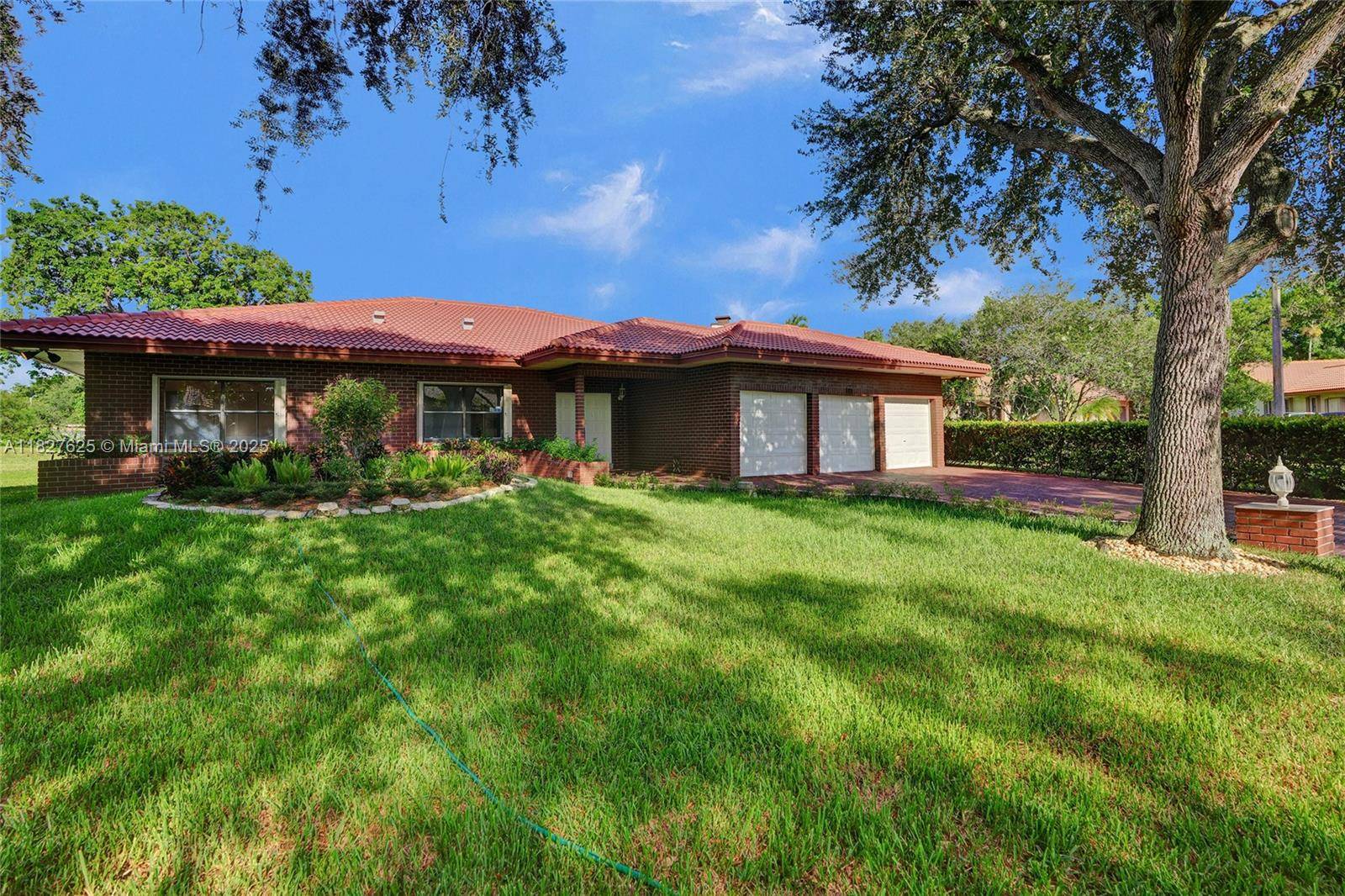 Coral Springs, FL 33071,119 NW 81st Way