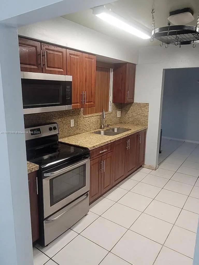 Cutler Bay, FL 33189,20011 Franjo Rd