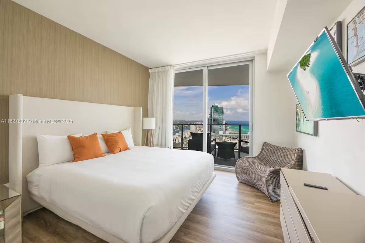 Hollywood, FL 33019,4111 S Ocean Dr #2204