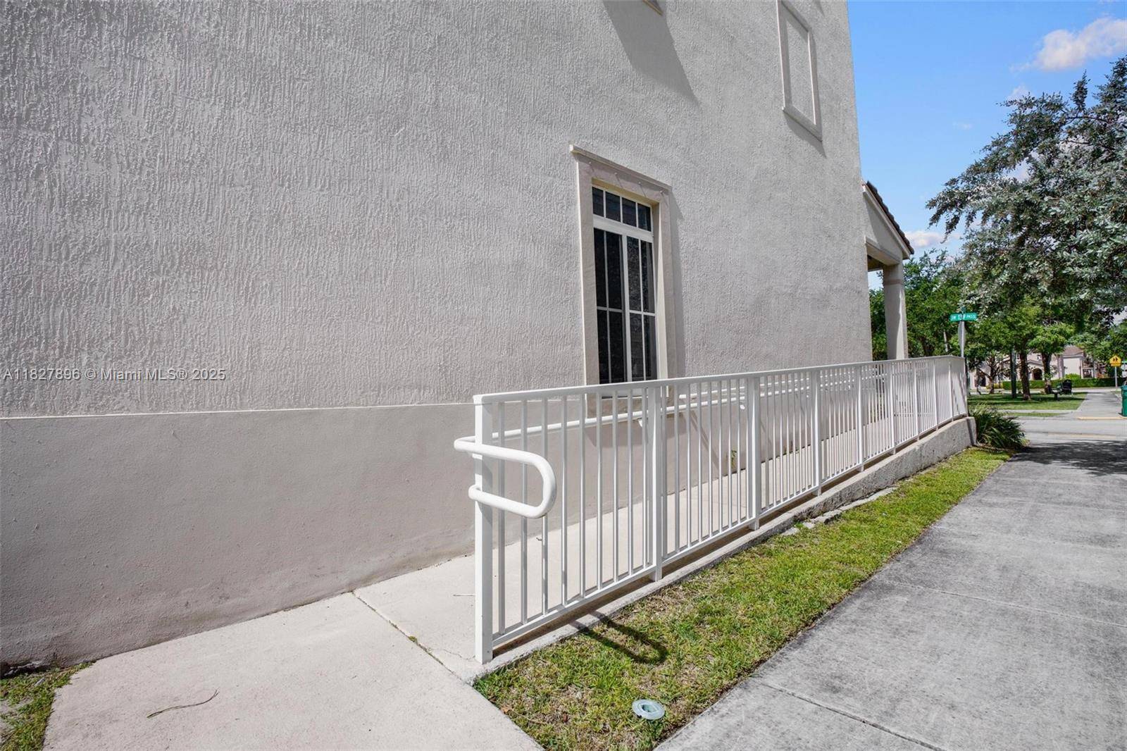 Homestead, FL 33032,27503 SW 139th Psge ##