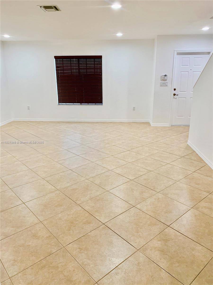 Tamarac, FL 33321,5907 Glasgow Way