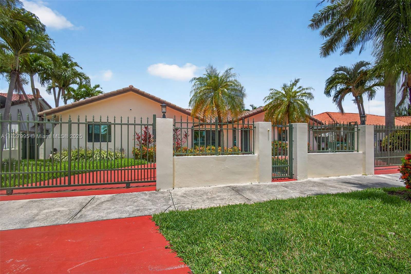 Miami, FL 33184,28 SW 136th Pl