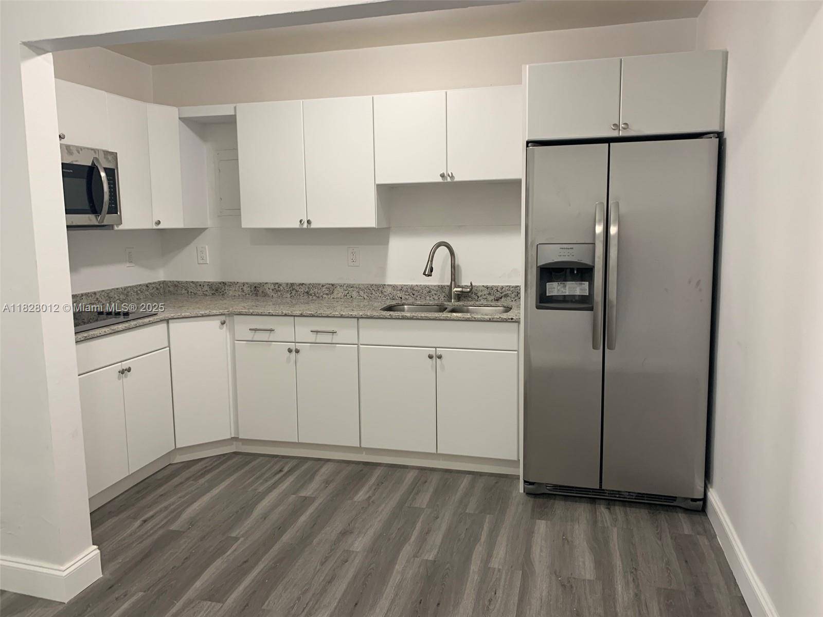 Miami, FL 33155,6290 SW 39th St