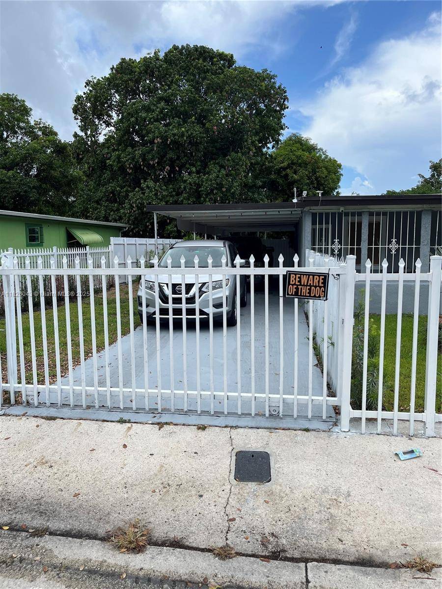 Miami Gardens, FL 33054,16430 NW 22nd Ave