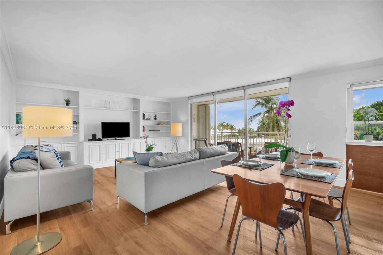 Key Biscayne, FL 33149,611 Ocean Dr #3E
