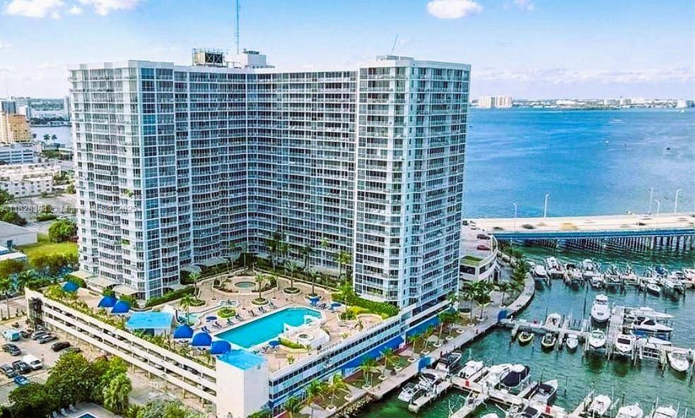 North Bay Village, FL 33141,7601 E Treasure Dr #512