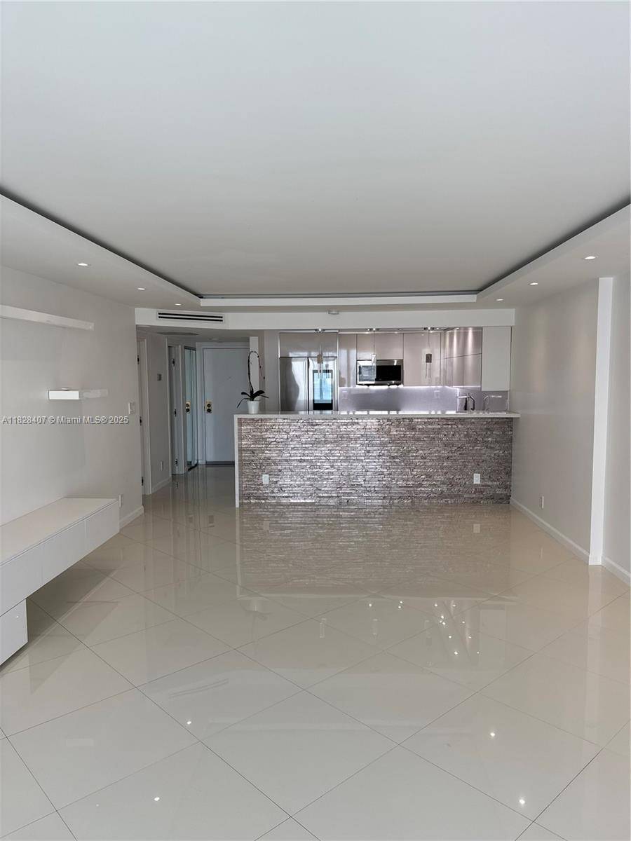 Aventura, FL 33160,18151 NE 31st Ct #1708