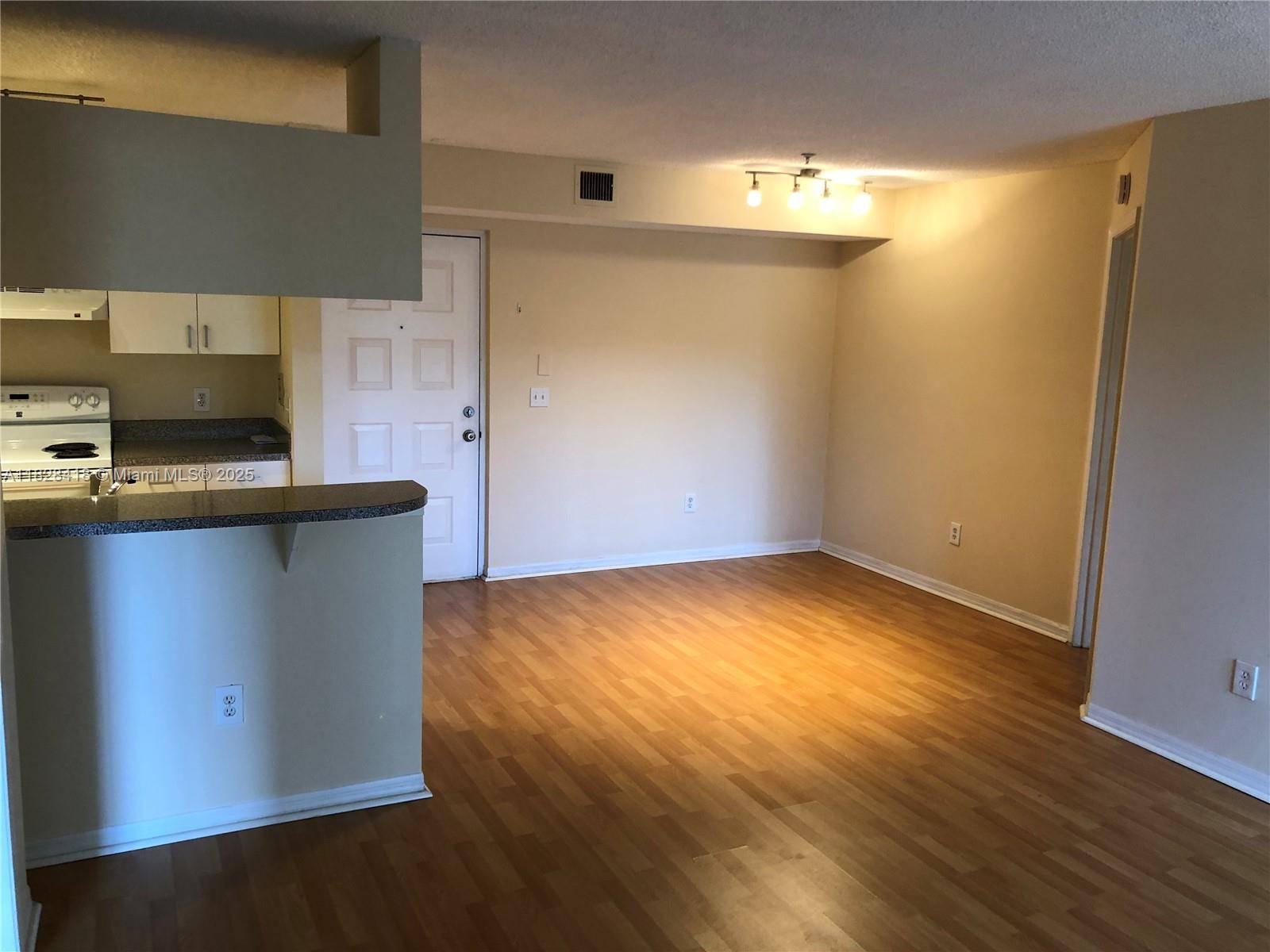 Hollywood, FL 33021,470 S Park Rd #7-308