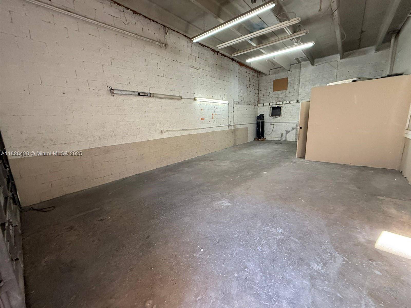 West Park, FL 33023,5912 SW 25th St #4