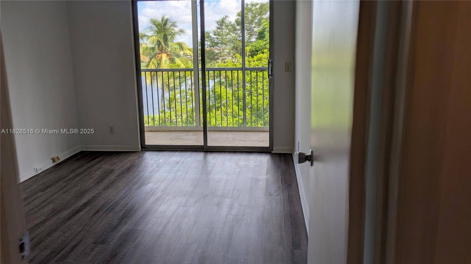 Pembroke Pines, FL 33027,13450 SW 3rd St #415D