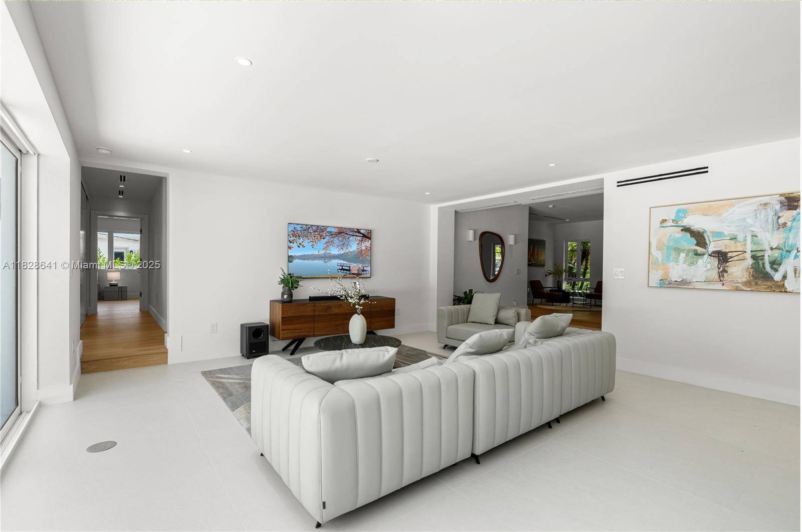 Miami Shores, FL 33138,45 NE 104th St