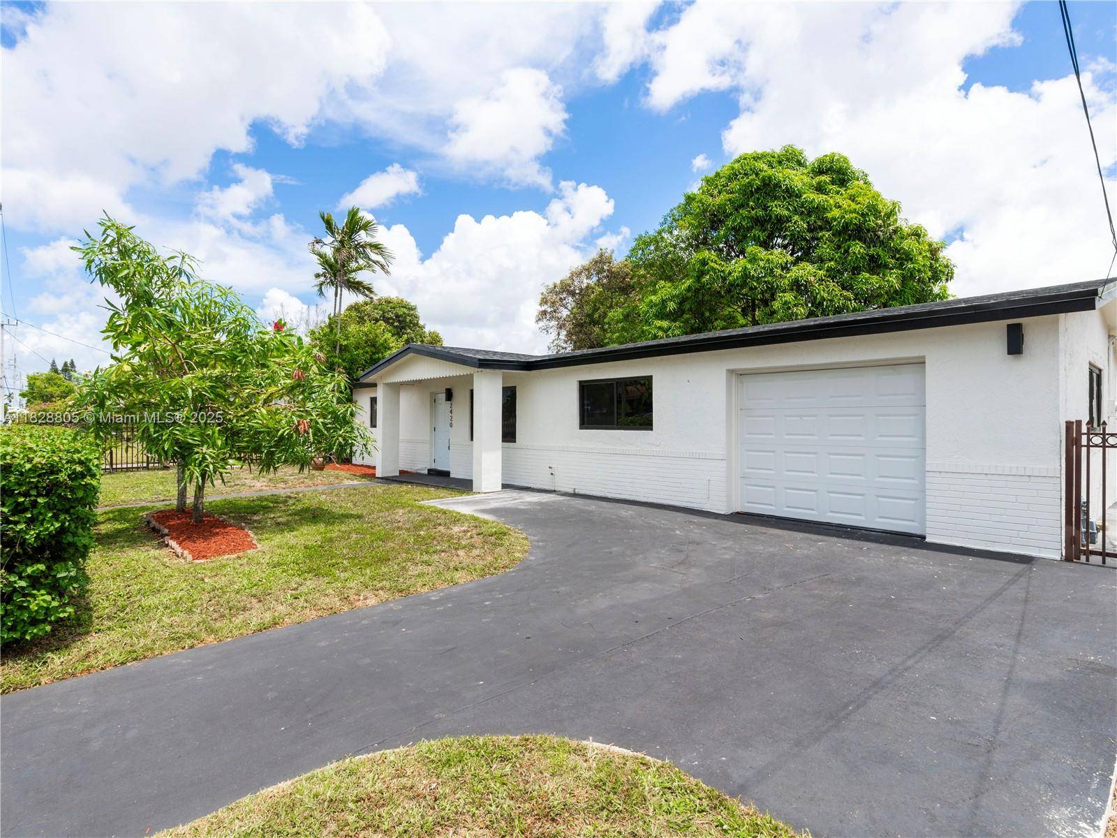 Miami Gardens, FL 33056,2420 NW 175th St
