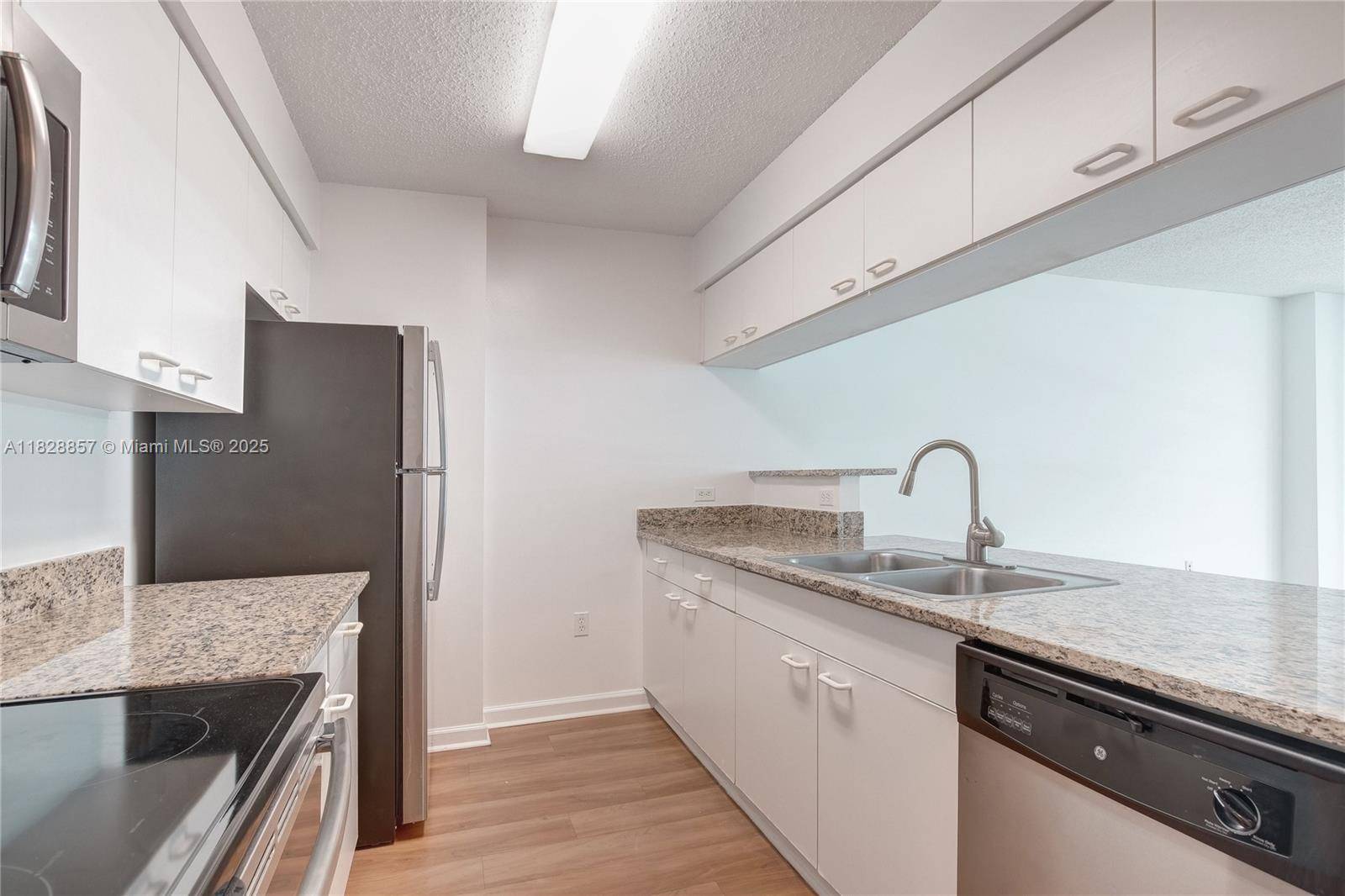 Miami, FL 33132,1756 N Bayshore Dr #37H