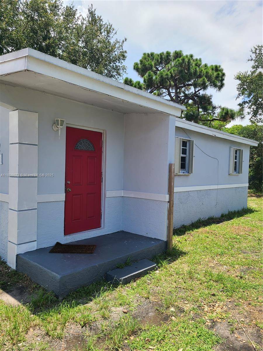 Miami Gardens, FL 33054,1721 NW 152nd St