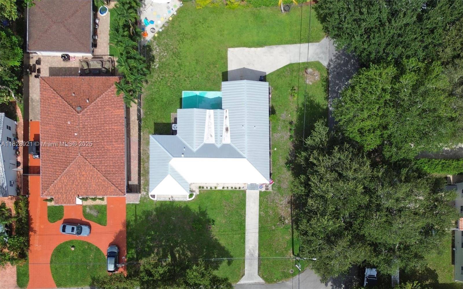 Miami Springs, FL 33166,296 Navajo St