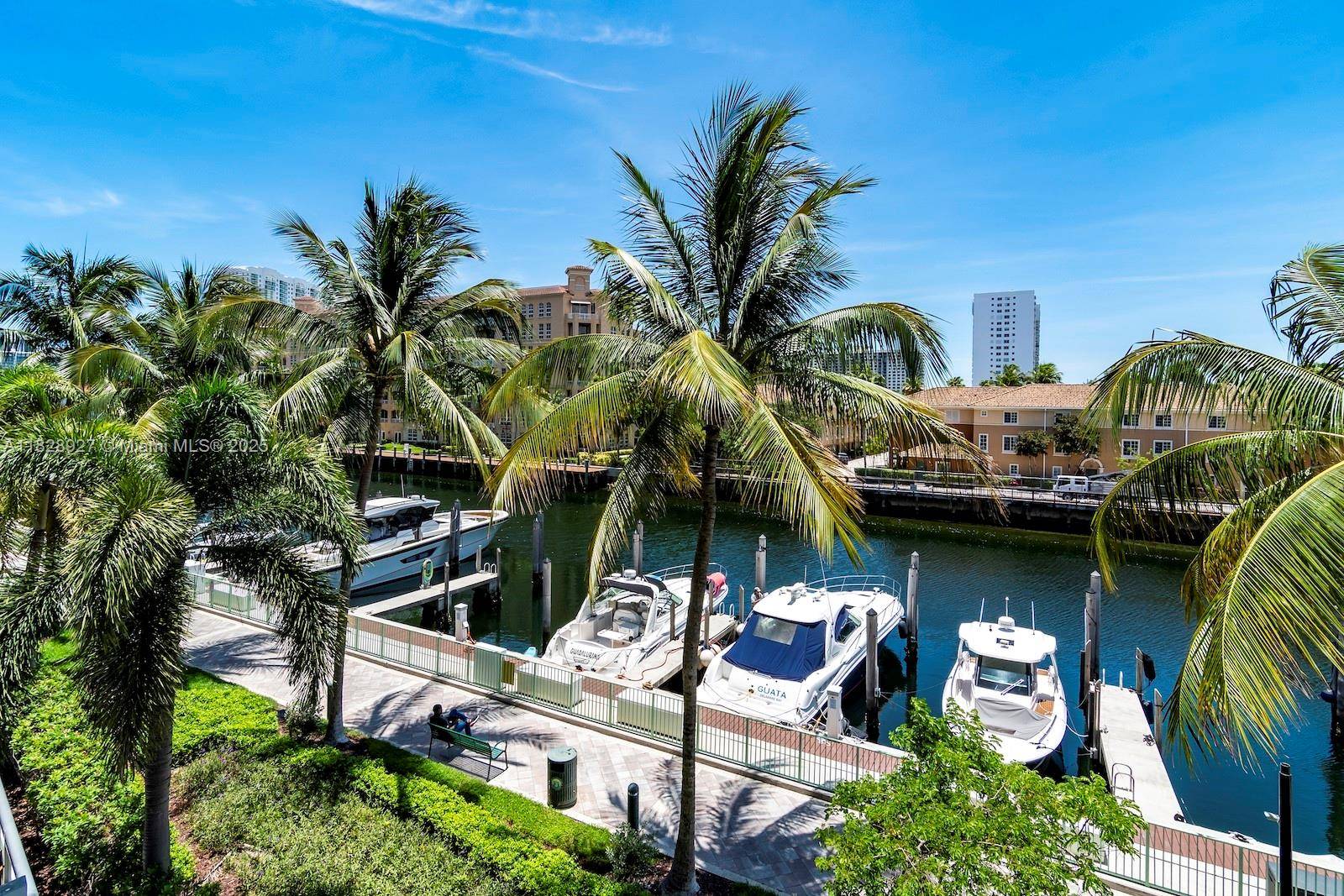 Aventura, FL 33180,2950 NE 188th St #202