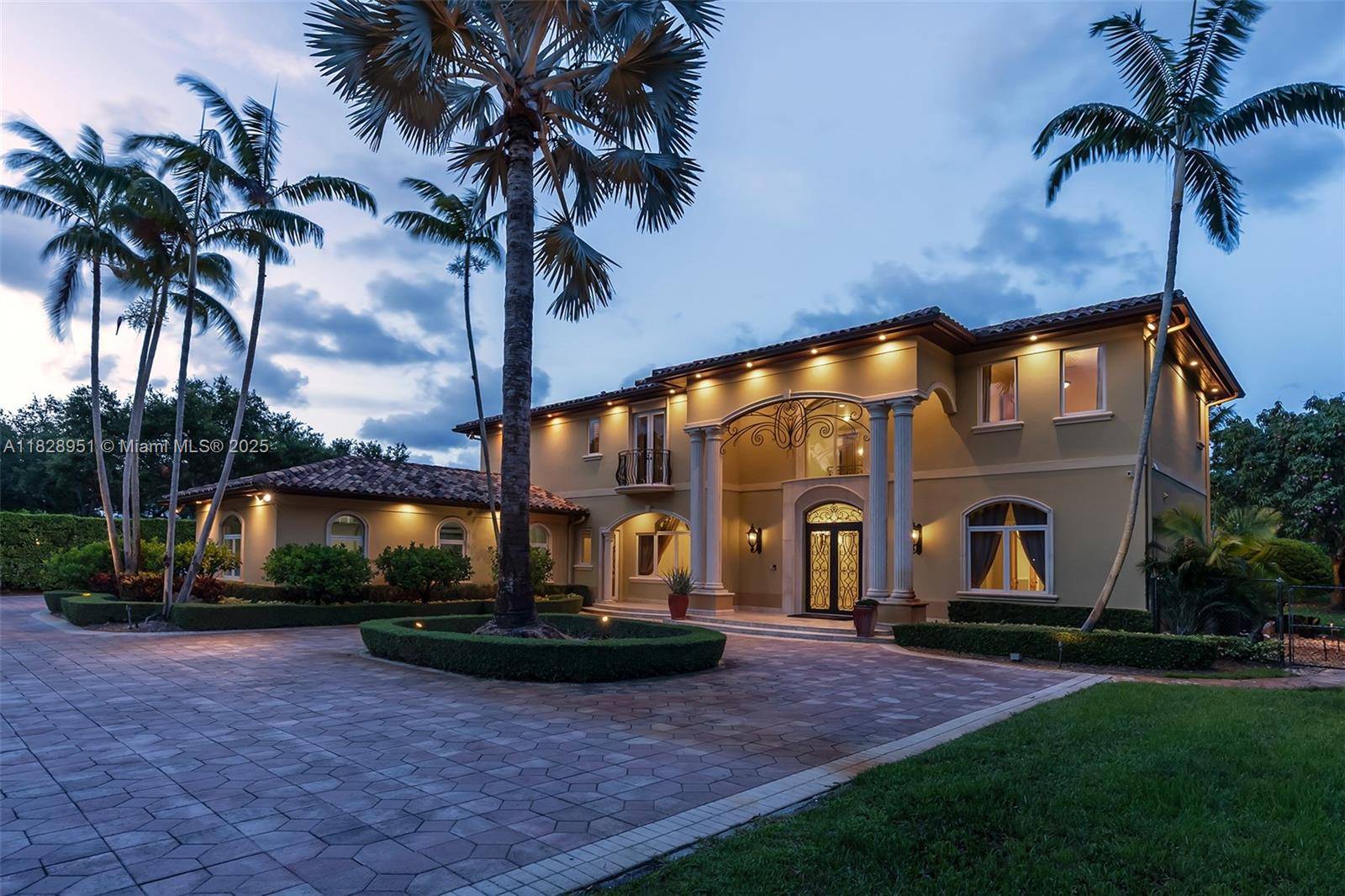 Pinecrest, FL 33156,10851 SW 63rd Ave