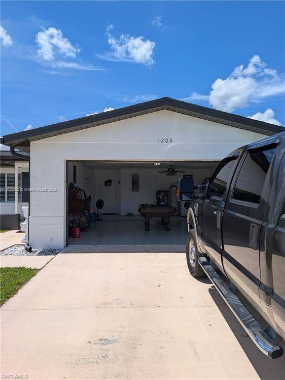 Lehigh Acres, FL 33936,1206 Archdale ST