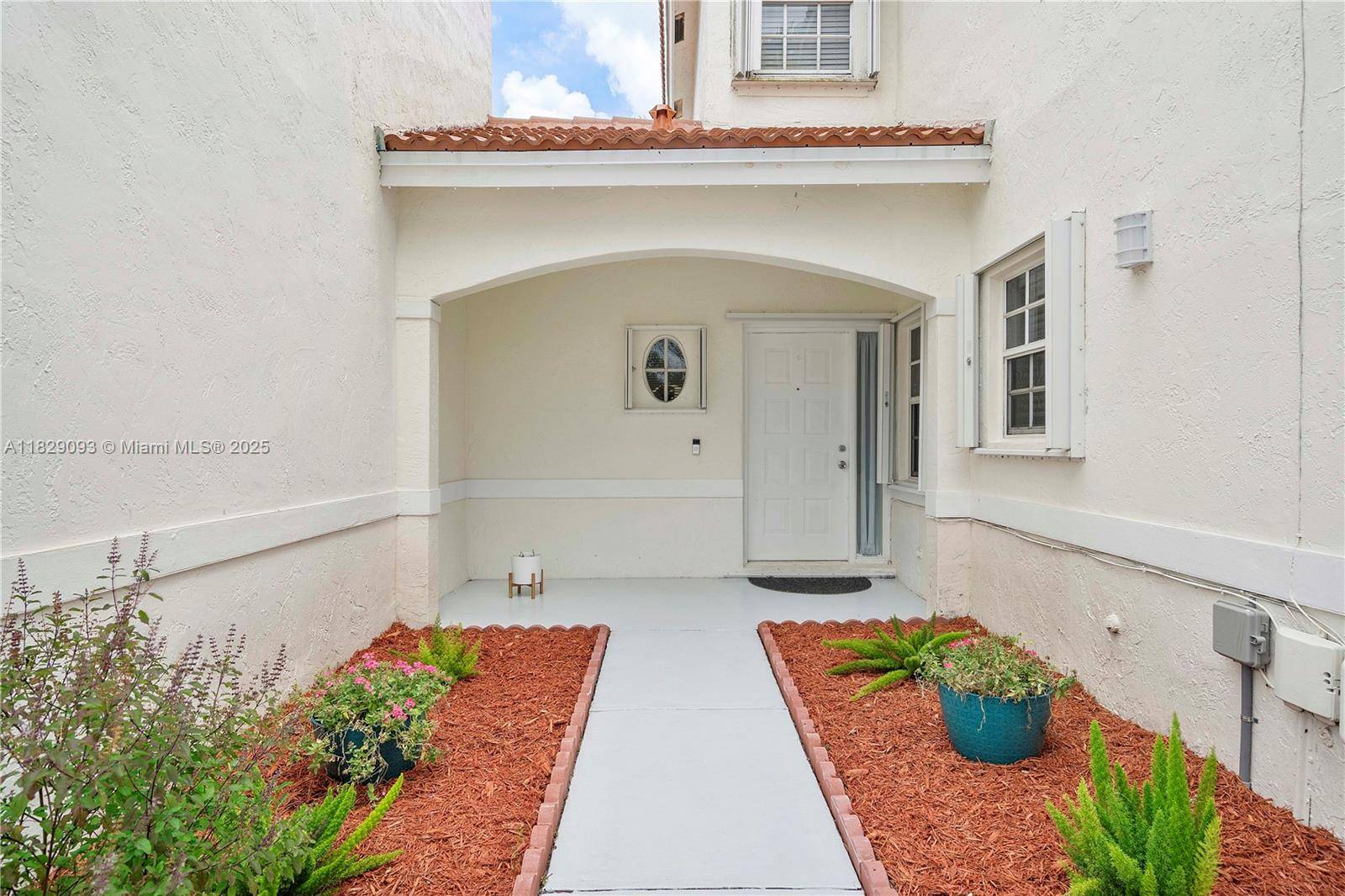 Pembroke Pines, FL 33029,831 SW 178th Way