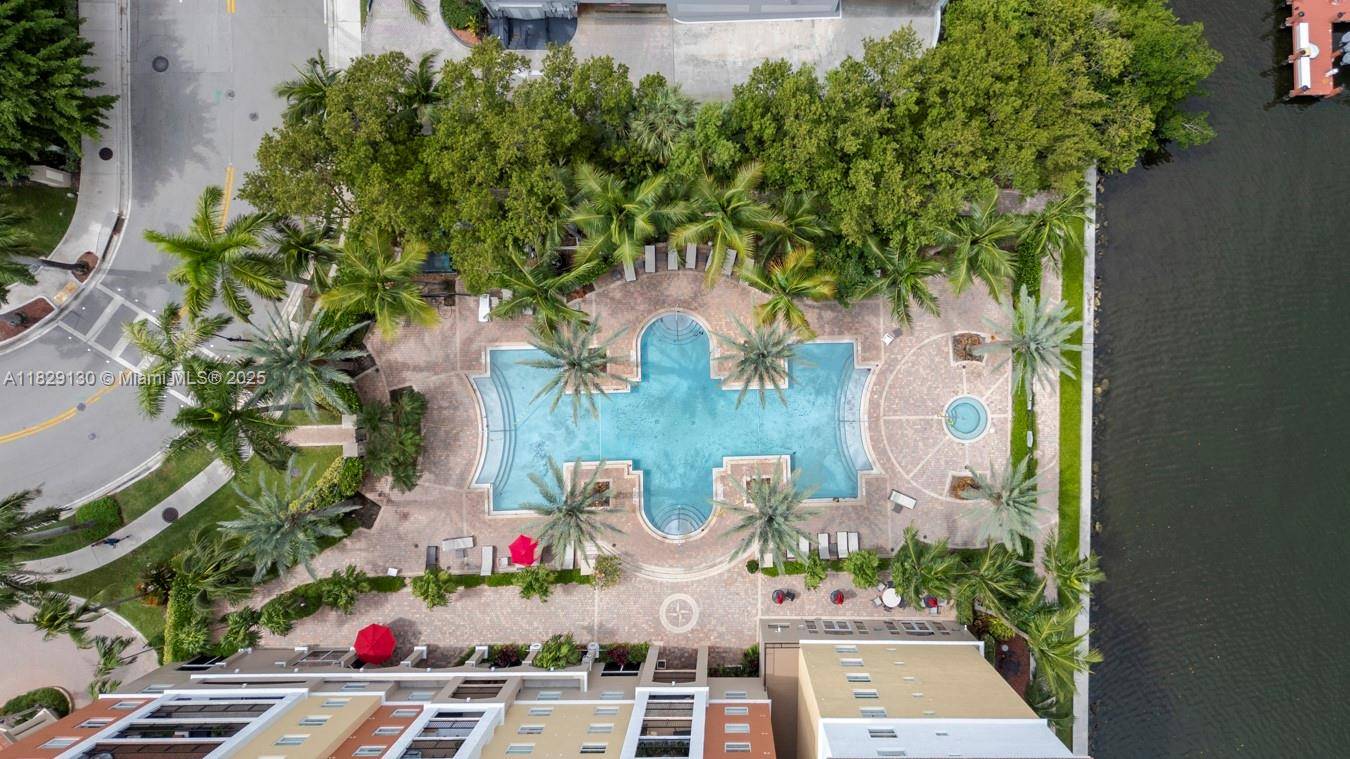Sunny Isles Beach, FL 33160,17100 N Bay Rd #1610