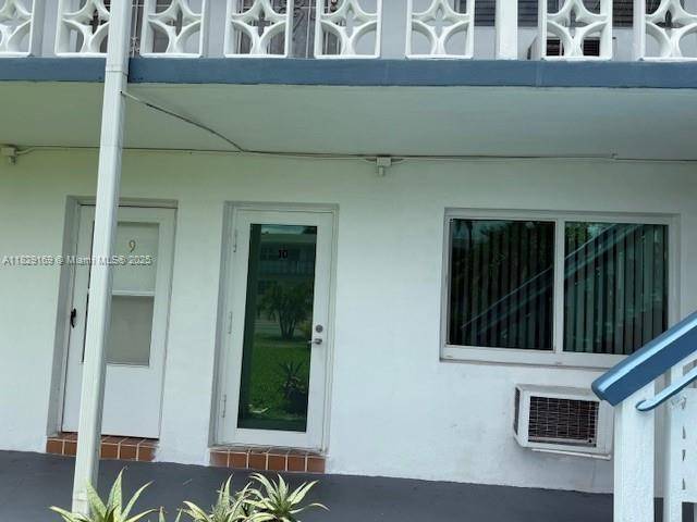 Miami Gardens, FL 33169,55 NW 204th St #10