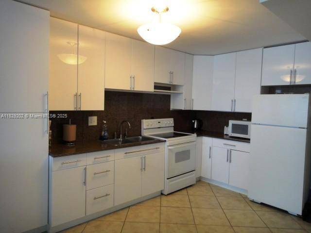 Hallandale Beach, FL 33009,701 Three Islands Blvd #505