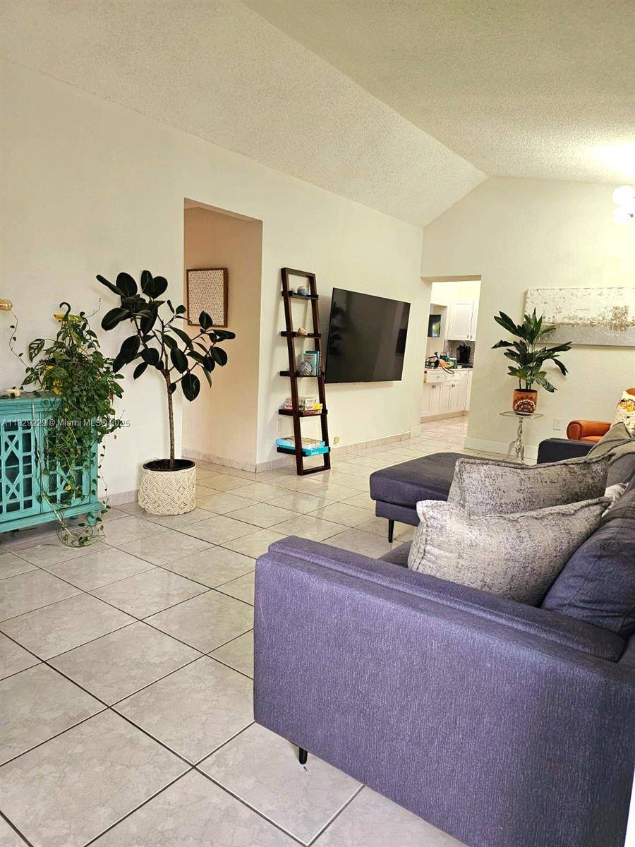 Miami, FL 33144,220 SW 68th Ave #none
