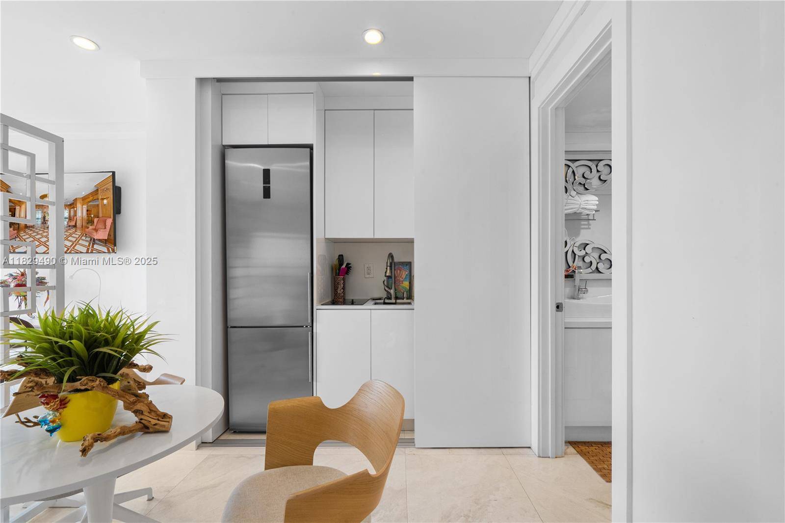 Coral Gables, FL 33134,700 Biltmore Way #816