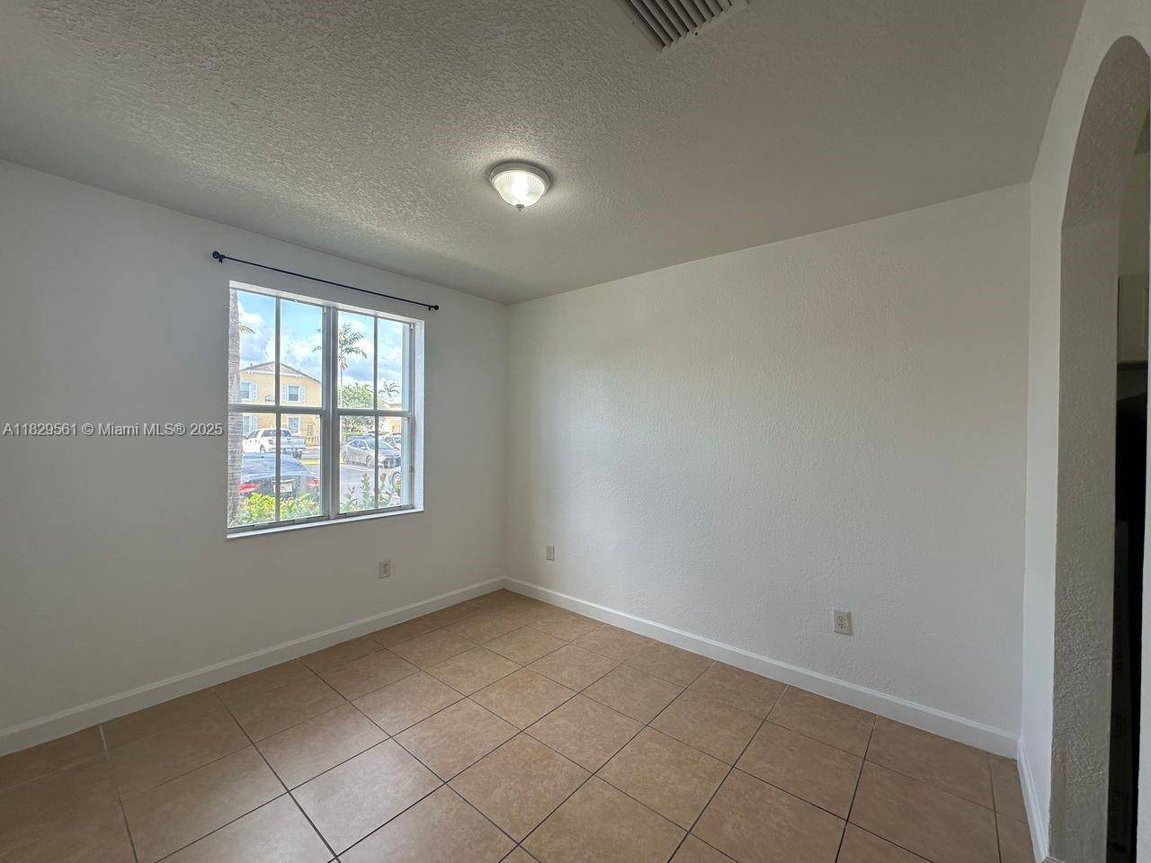 Homestead, FL 33033,2929 SE 2nd St #4