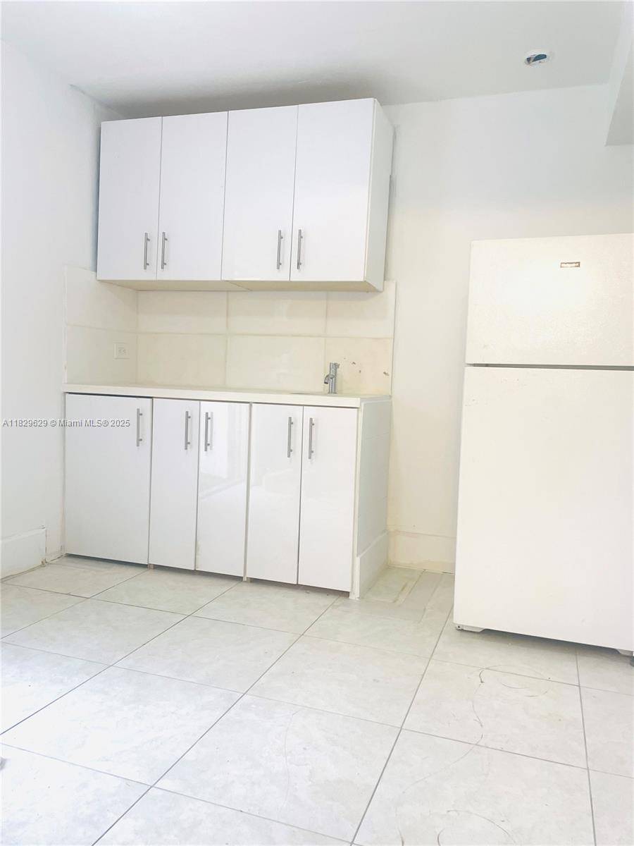 FL 33054,613 Sharar Ave #2A