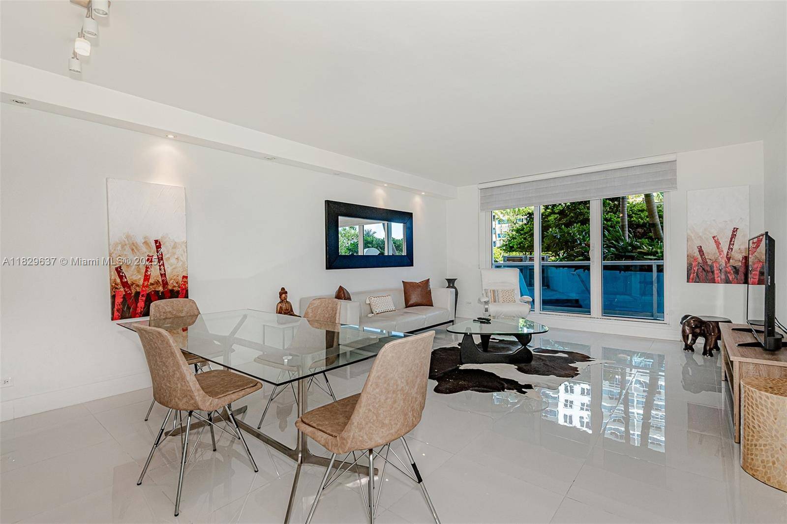 Miami Beach, FL 33139,2301 Collins Ave #316